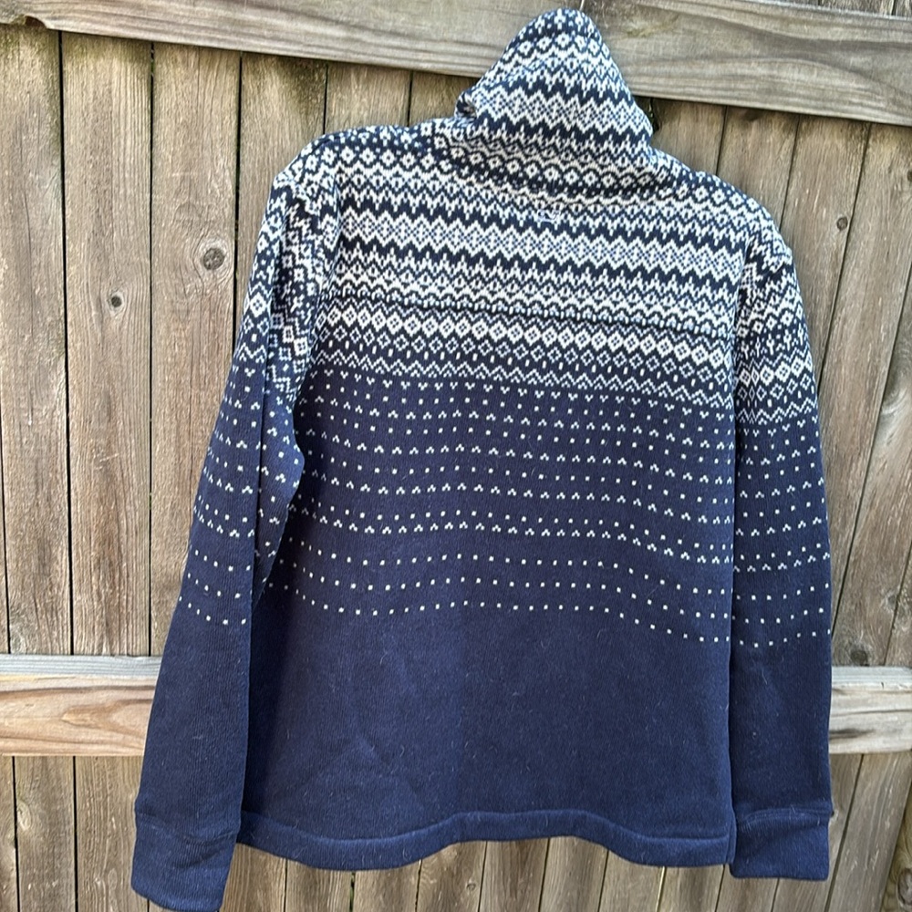 Vineyard Vines large cowl neck fleece! - Picture 7 of 8